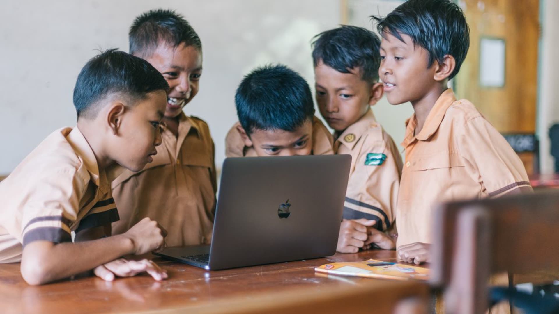 Selamat Datang di SMK Uji MSE5FX32
